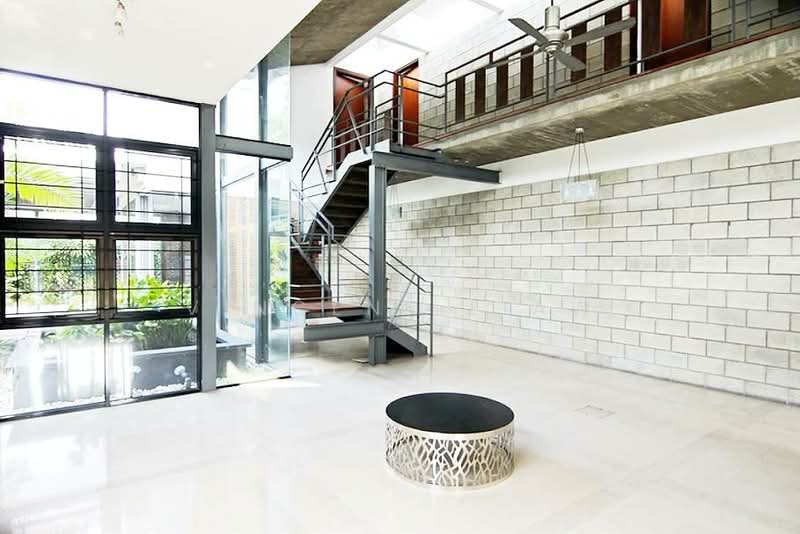 Bungalow House untuk Dijual di Lakeview Saujana Bungalows (Saujana) - Vincent Liaw - Living Room - PropertyGuru.com.my
