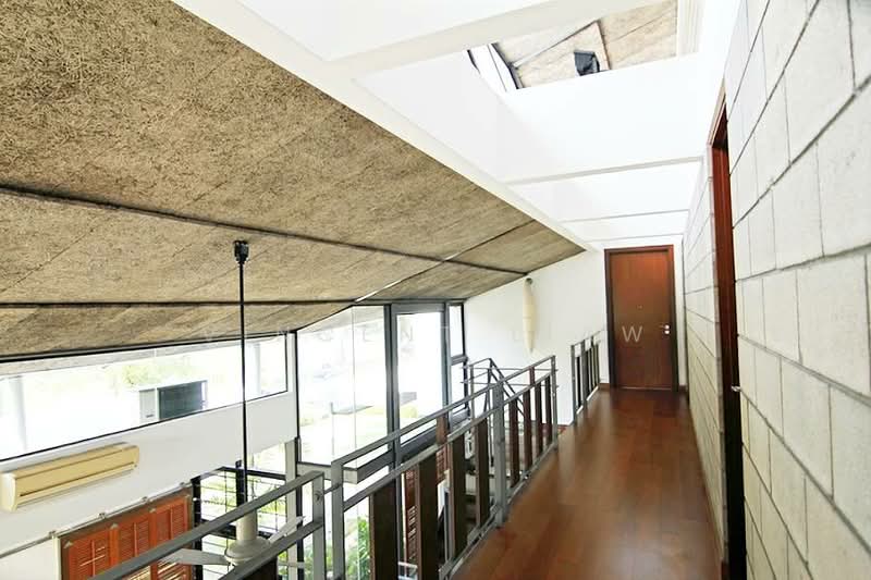 Bungalow House untuk Dijual di Lakeview Saujana Bungalows (Saujana) - Vincent Liaw - Corridor - PropertyGuru.com.my