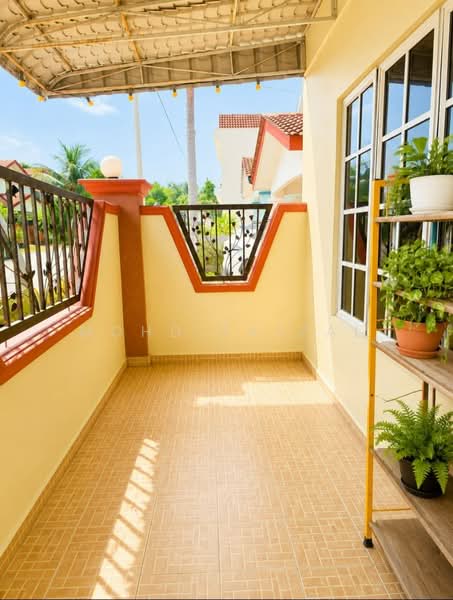 Rumah Berkembar untuk Dijual di Rawang (Selangor) - Mohd Faizal - Balcony - PropertyGuru.com.my