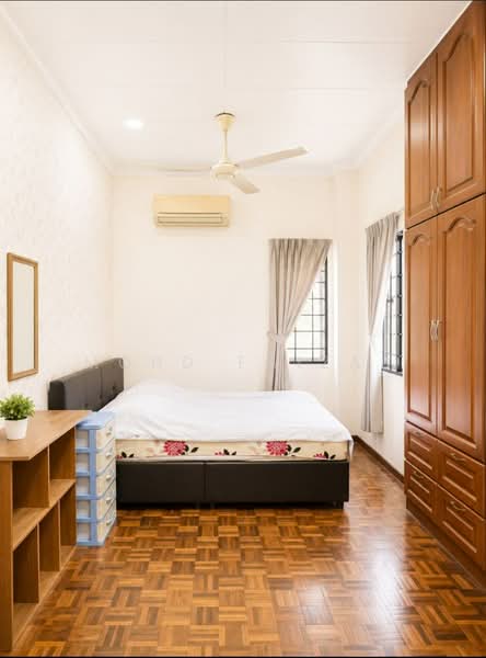 Rumah Berkembar untuk Dijual di Rawang (Selangor) - Mohd Faizal - Bedroom - PropertyGuru.com.my