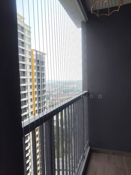 Servis Apartment untuk Disewa di Parkland Residence - Chris Choo - Balcony - PropertyGuru.com.my
