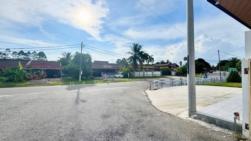 Semi-Detached House for Sale in Taman Teratai Indah (Sungai Petani) - Hasnizam . - PropertyGuru.com.my