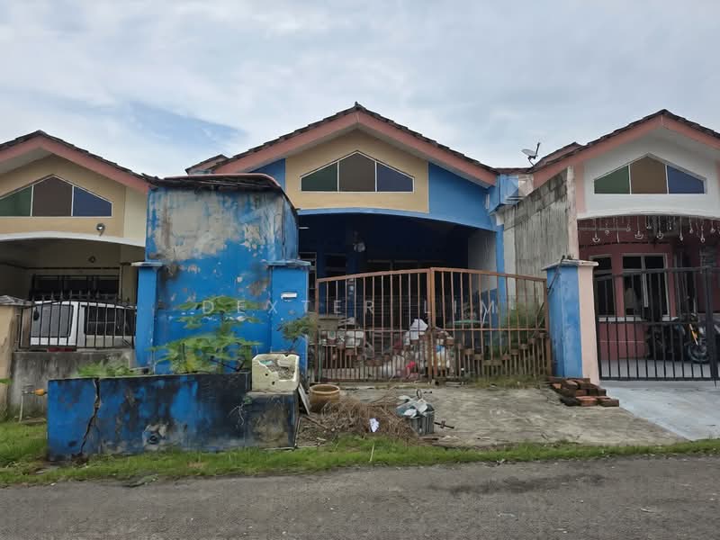 1-storey Terraced House for Sale in Ulu Tiram (Johor) - Dexter Lim - Exterior - PropertyGuru.com.my