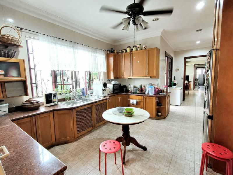 Rumah Banglo untuk Dijual di Seksyen U2 (Saujana) - Vincent Liaw - Kitchen - PropertyGuru.com.my