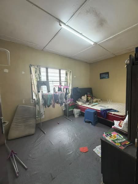 Rumah Teres 2 Tingkat untuk Dijual di Taman Desa Harmoni (Masai) - Edward Siow - Bedroom - PropertyGuru.com.my