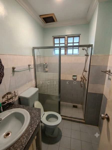 Rumah Teres 2 Tingkat untuk Dijual di Usj 9 (Subang Jaya) - Joyce Kok - Bathroom - PropertyGuru.com.my
