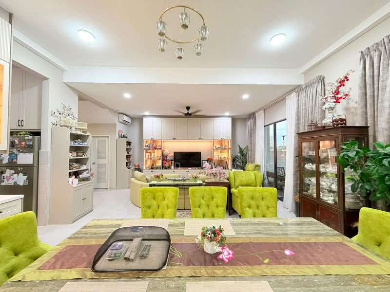 Semi-Detached House for Sale in Cyberjaya (Selangor) - Jared Wong - Living Room - PropertyGuru.com.my
