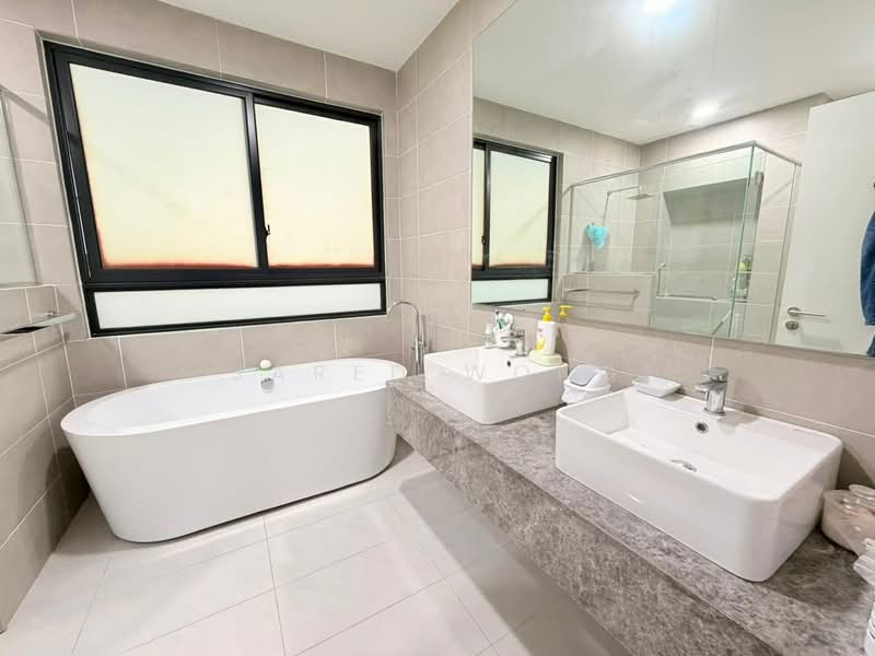 Semi-Detached House for Sale in Cyberjaya (Selangor) - Jared Wong - Bathroom - PropertyGuru.com.my