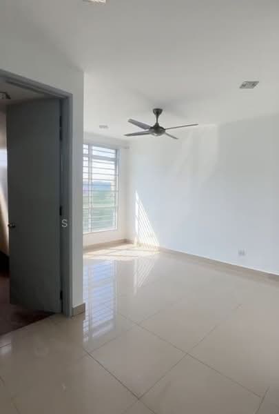 Condominium for Sale at Suasana Lumayan - Sean Loo - Living Room - PropertyGuru.com.my