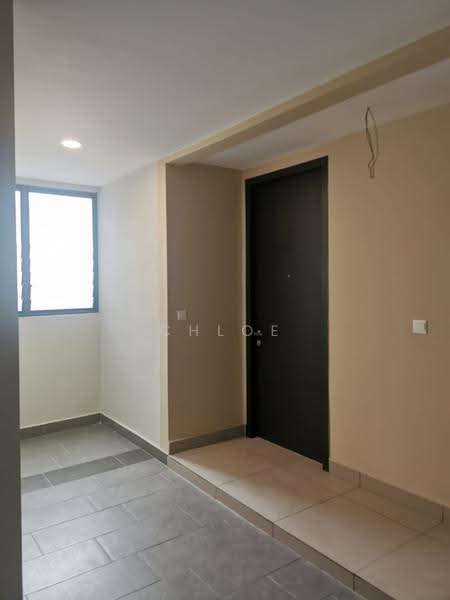 Kediaman Servis untuk Dijual di M Oscar - Chloe Wai - Entrance - PropertyGuru.com.my