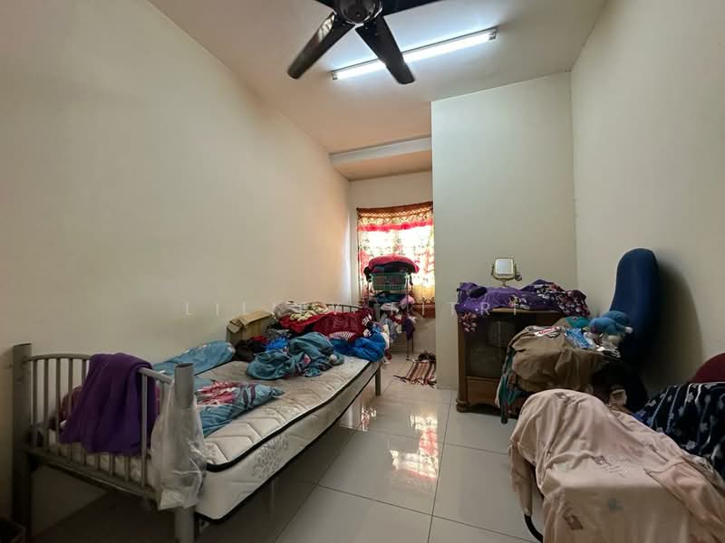 Rumah Teres 2 Tingkat untuk Dijual di Taman Garing Utama (Rawang) - Liliey Fitri - Bedroom - PropertyGuru.com.my