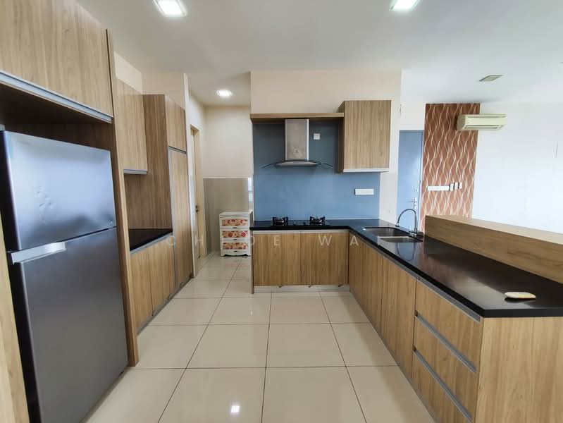 Servis Apartment untuk Dijual di TRiGON Luxury Residences - Chloe Wai - Kitchen - PropertyGuru.com.my