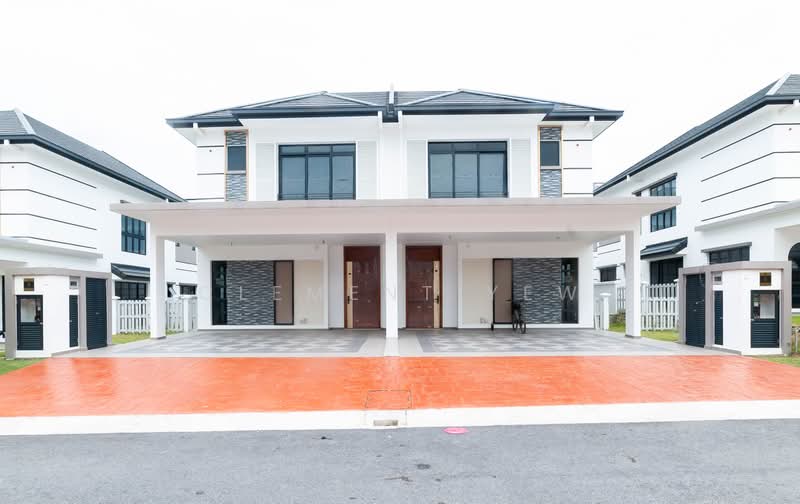 Rumah Berkembar untuk Dijual di Setia Alam (Selangor) - Clement Yew - Exterior - PropertyGuru.com.my