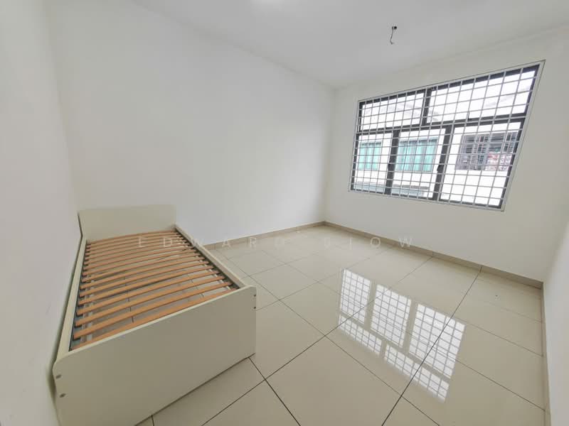 2-storey Terraced House for Rent in Taman Redang (Johor Bahru) - Edward Siow - Bedroom - PropertyGuru.com.my