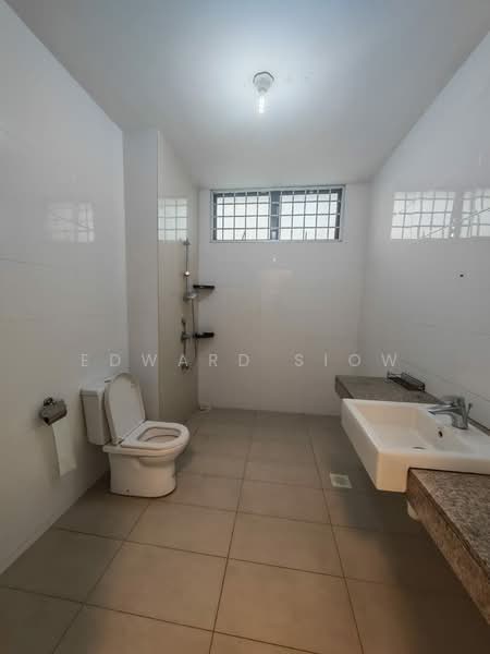2-storey Terraced House for Rent in Taman Redang (Johor Bahru) - Edward Siow - Bathroom - PropertyGuru.com.my