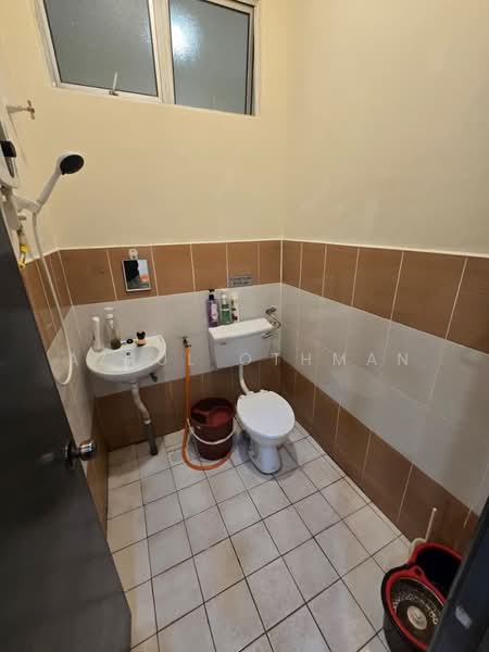 1-storey Terraced House for Sale in Taman Gadong Indah (Labu) - Azrul Othman - Bathroom - PropertyGuru.com.my