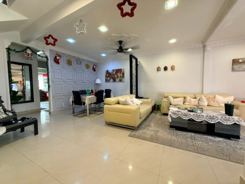 Rumah Teres 2 Tingkat untuk Dijual di Kota Emerald (Rawang) - Liliey Fitri - Living Room - PropertyGuru.com.my