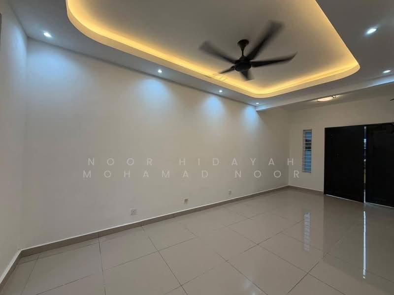 Rumah Teres 2 Tingkat untuk Dijual di Bukit Sentosa (Rawang) - Noor Hidayah Mohamad Noor - Living Room - PropertyGuru.com.my