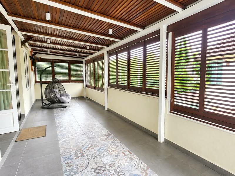Rumah Berkembar untuk Dijual di Seksyen U2 (Saujana) - Vincent Liaw - Balcony - PropertyGuru.com.my