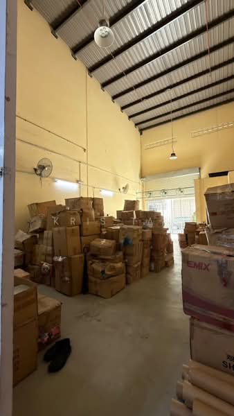 Warehouse for Rent in Cheras (Kuala Lumpur) - Kris Tan - Interior - PropertyGuru.com.my