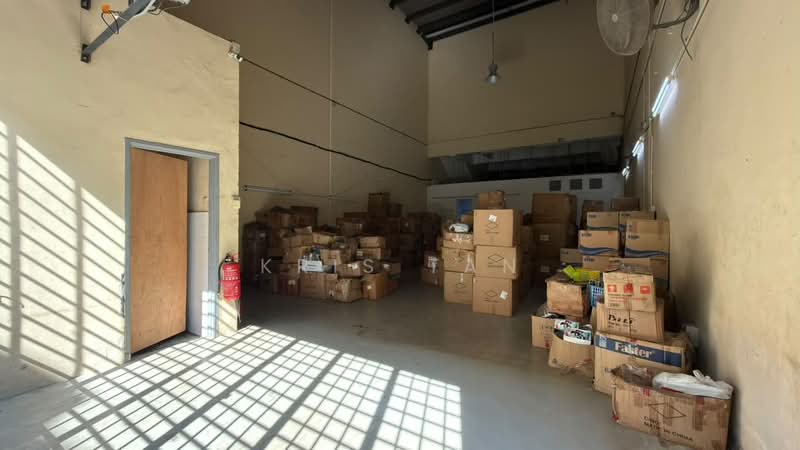 Warehouse for Rent in Cheras (Kuala Lumpur) - Kris Tan - Interior - PropertyGuru.com.my