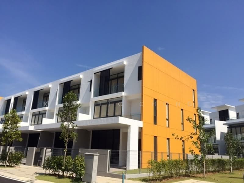 Terraced House for Sale in Lake Fields (Sungai Besi) - Kendriic Chong - PropertyGuru.com.my