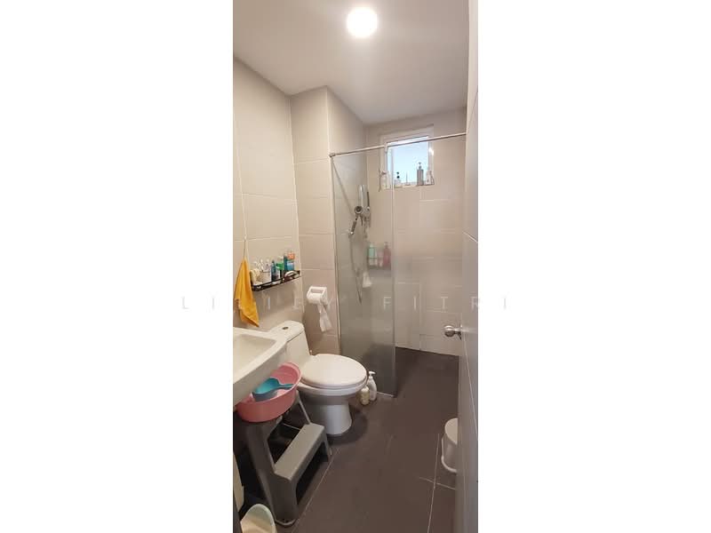 Kondominium untuk Dijual di The Regina - Liliey Fitri - Bathroom - PropertyGuru.com.my