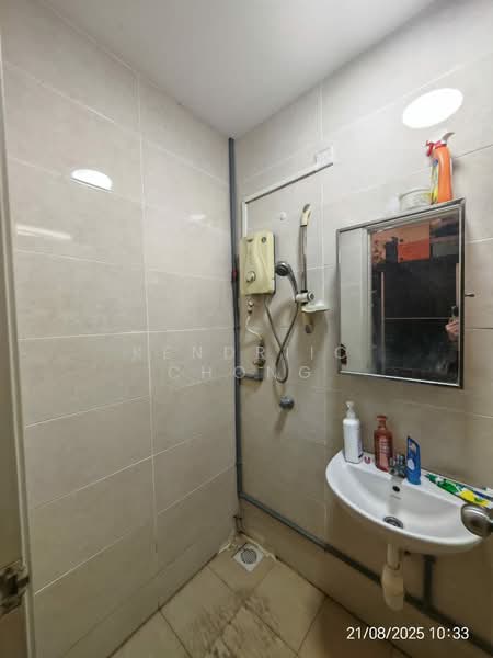 Rumah Teres 2 Tingkat untuk Dijual di Taman Dagang Permai (Ampang) - Kendriic Chong - Bathroom - PropertyGuru.com.my
