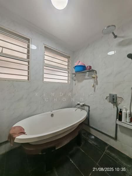 Rumah Teres 2 Tingkat untuk Dijual di Taman Dagang Permai (Ampang) - Kendriic Chong - Bathroom - PropertyGuru.com.my