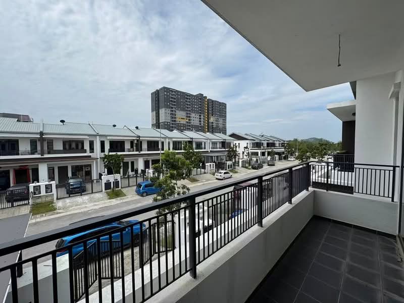Rumah Teres 2 Tingkat untuk Dijual di Puncak Alam (Selangor) - Abby Woo - PropertyGuru.com.my