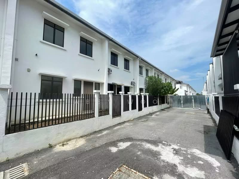 Rumah Teres 2 Tingkat untuk Dijual di Puncak Alam (Selangor) - Abby Woo - PropertyGuru.com.my