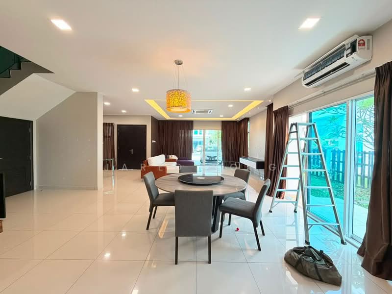 Rumah Berkembar untuk Disewa di Cyberjaya (Selangor) - Jared Wong - Living Room - PropertyGuru.com.my