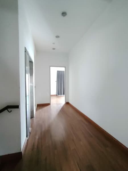 Rumah Berkembar untuk Disewa di Bandar Bukit Raja (Klang) - Annie Kho - Corridor - PropertyGuru.com.my
