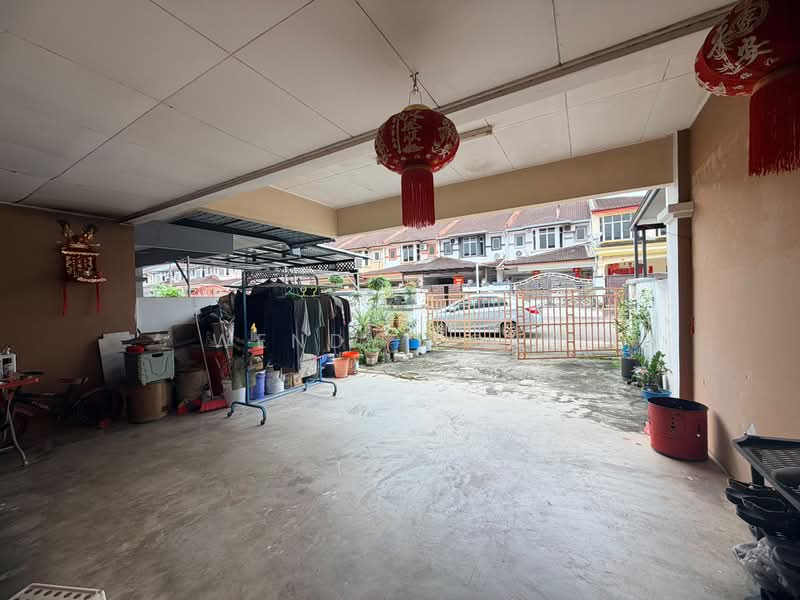 Rumah Teres 2-Tingkat untuk Dijual di Ehsan Jaya (Johor Bahru) - Wendy Fong - PropertyGuru.com.my