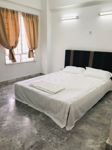 Kondominium untuk Dijual di Pertiwi Indah - Kweenie Chong - Bedroom - PropertyGuru.com.my