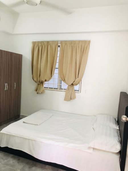 Kondominium untuk Dijual di Pertiwi Indah - Kweenie Chong - Bedroom - PropertyGuru.com.my