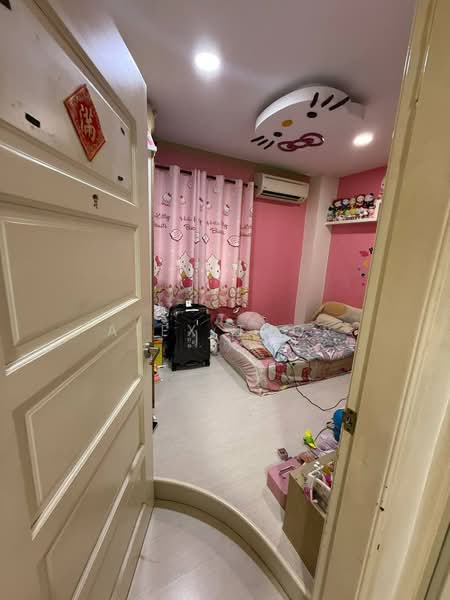 Condominium for Sale at Serina Bay - Alex Thor - Bedroom - PropertyGuru.com.my