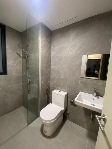 Kediaman Servis untuk Disewa di Quinn Residence - Kenny Lee - Bathroom - PropertyGuru.com.my