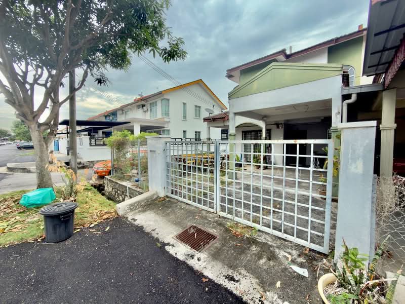2-storey Terraced House for Sale in Bandar Puncak Alam (Puncak Alam) - Ajwad Azizan - PropertyGuru.com.my