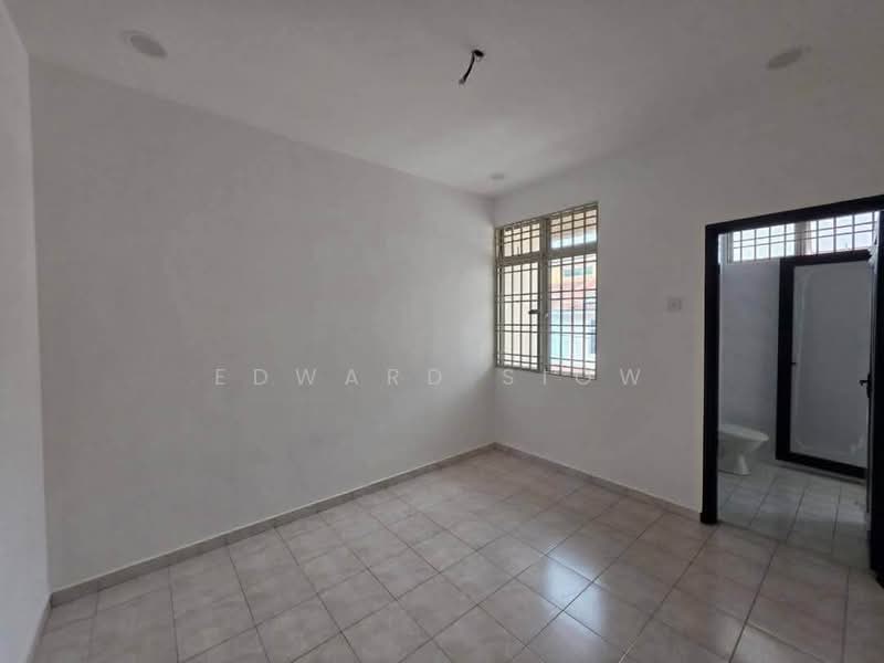 2-storey Terraced House for Sale in Austin Perdana (Tebrau) - Edward Siow - Interior - PropertyGuru.com.my