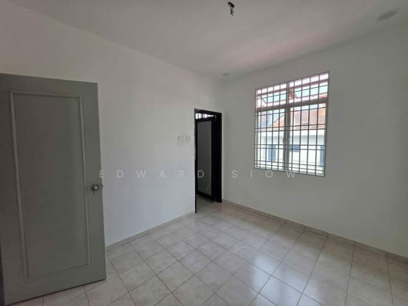 2-storey Terraced House for Sale in Austin Perdana (Tebrau) - Edward Siow - Interior - PropertyGuru.com.my
