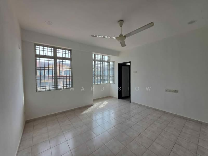 2-storey Terraced House for Sale in Austin Perdana (Tebrau) - Edward Siow - PropertyGuru.com.my