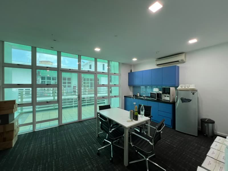 Shop / Office for Sale in Kampung Sungai Kayu Ara (Petaling Jaya) - Key Ling - Kitchen - PropertyGuru.com.my
