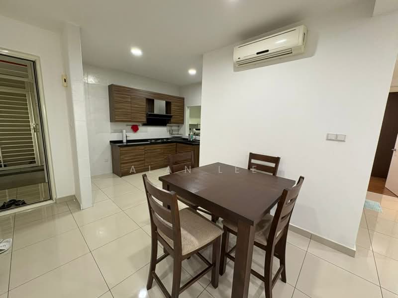 Pangsapuri untuk Dijual di Cheria Heights Condo / Apartments - Alan Lee - Kitchen - PropertyGuru.com.my