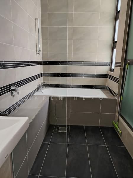 Semi-Detached House for Rent in Eco Botanic 2 (Iskandar Puteri (Nusajaya)) - Karen Heng - Bathroom - PropertyGuru.com.my