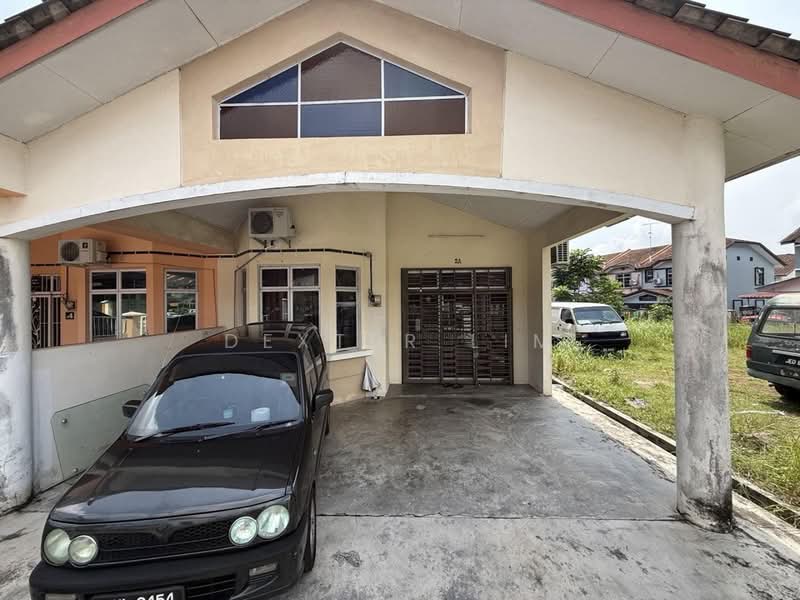 Rumah Teres 1 Tingkat untuk Dijual di Ulu Tiram (Johor) - Dexter Lim - Exterior - PropertyGuru.com.my