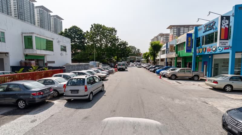 Shop for Rent in Bandar Sunway (Sunway) - Chris Tye - Exterior - PropertyGuru.com.my