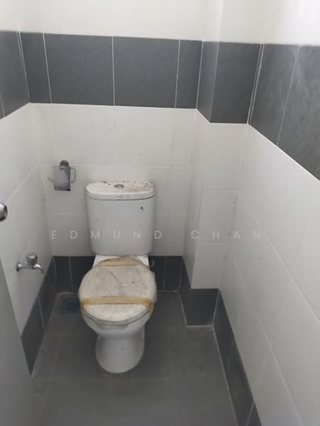 Shop for Sale in Taman Perindustrian Puchong (Puchong) - Edmund Chan - PropertyGuru.com.my