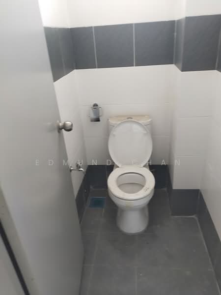 Shop for Sale in Taman Perindustrian Puchong (Puchong) - Edmund Chan - PropertyGuru.com.my