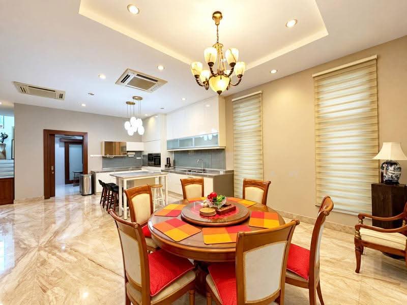 Bungalow House for Sale in Seksyen U2 (Saujana) - Vincent Liaw - Dining Room - PropertyGuru.com.my